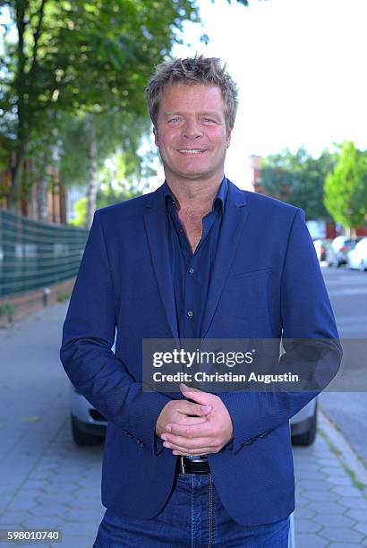 Oliver Geissen attends photocall of RTL Program 2016/17 presentation at the REE Location on August 30, 2016 in Hamburg, Germany.
