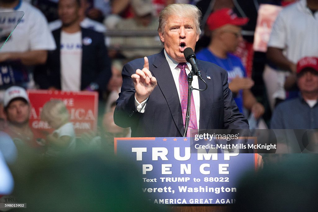 Donald Trump Campaigns In Washington State