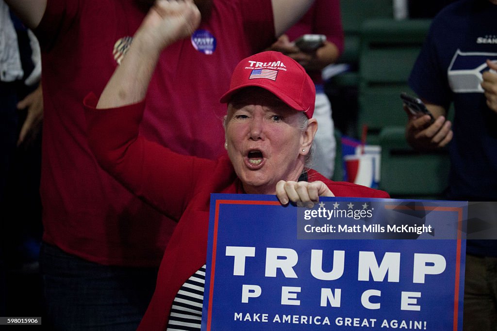 Donald Trump Campaigns In Washington State