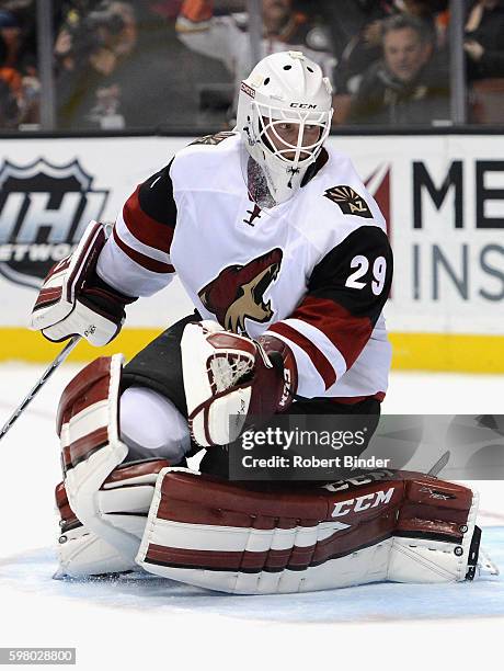 Goaltender Anders Lindback of the Arizona Coyotes plays in the game against the Anaheim Ducks at Honda Center on November 9, 2015 in Anaheim,...