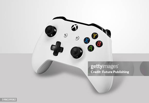 Microsoft Xbox One S Wireless Controller, taken on August 19, 2016.
