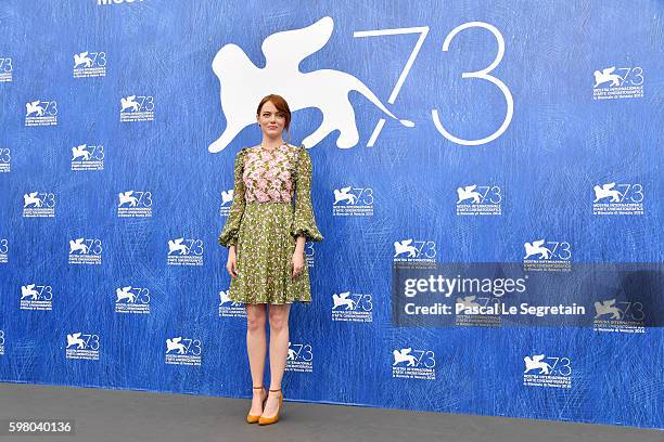 Actress Emma Stone attends a photocall for 'La La Land' during the 73rd Venice Film Festival at Palazzo del Casino on August 31, 2016 in Venice,...