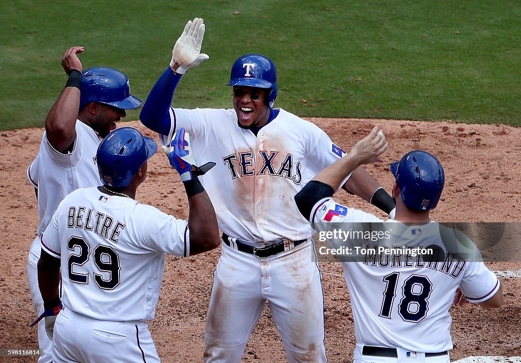 Seattle Mariners v Texas Rangers