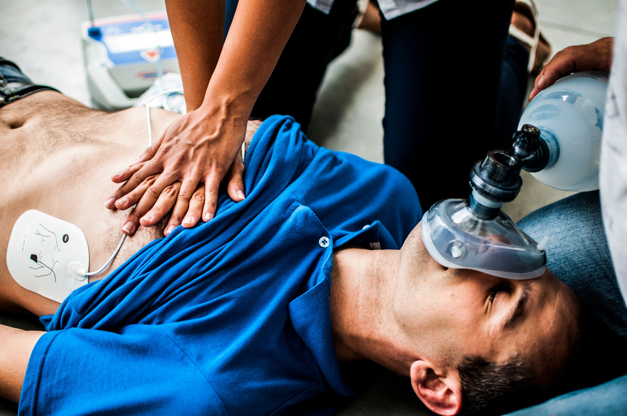 CPR feedback device