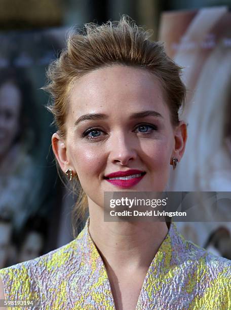 Actress Jess Weixler attends the premiere of Lifetime's "Sister Cities" at Paramount Theatre on August 31, 2016 in Hollywood, California.