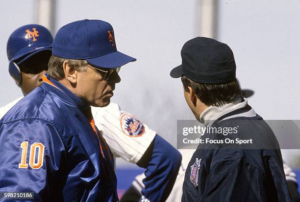 Manager Jeff Torborg of the New York Mets argues with an umpire during an Major League Baseball game circa 1993 at Shea Stadium in the Queens borough...