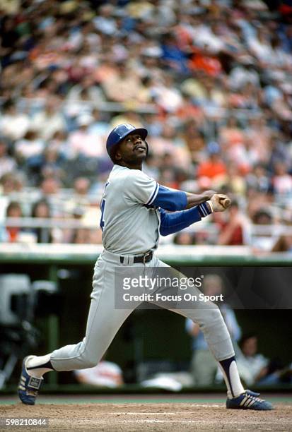 31 Los Angeles Dodgers Lee Lacy Photos and Premium High Res Pictures -  Getty Images