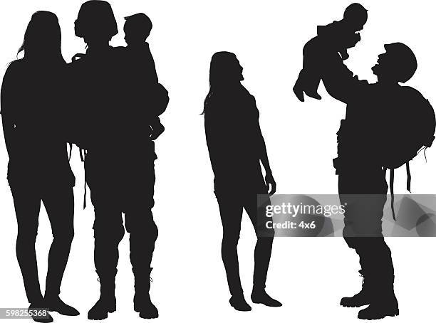 illustrazioni stock, clip art, cartoni animati e icone di tendenza di coppia dell'esercito che gioca con il loro bambino - due genitori