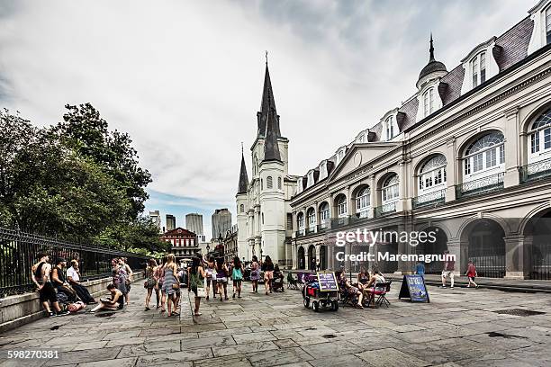 french quarter, view of jackson square - st louis cathedral new orleans 個照片及圖片檔