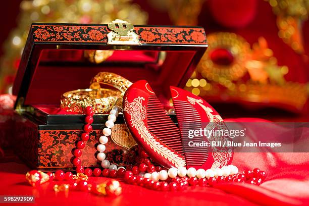 traditional chinese wedding elements - ancient earrings stock pictures, royalty-free photos & images