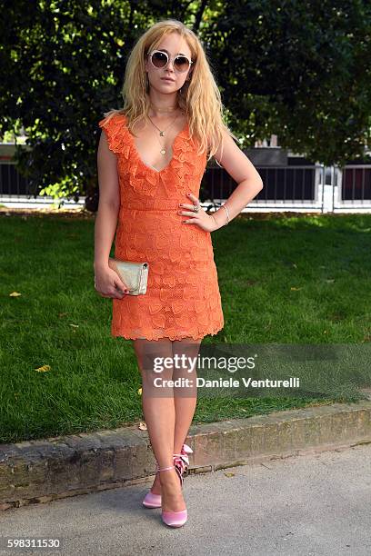 Juno Temple arrives at a photocall for 'Women's Tales' during the 73rd Venice Film Festival at on September 1, 2016 in Venice, Italy.