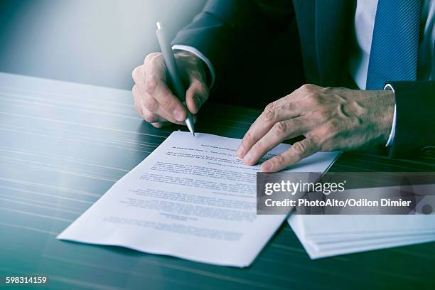 French Contract Example French Contract Photos and Premium High Res Pictures - Getty Images
