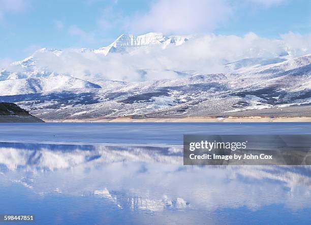 mount timpanogos - wasatch-mountains stockfoto's en -beelden
