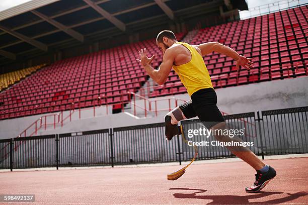 training runner - gehandicapte atleet stockfoto's en -beelden