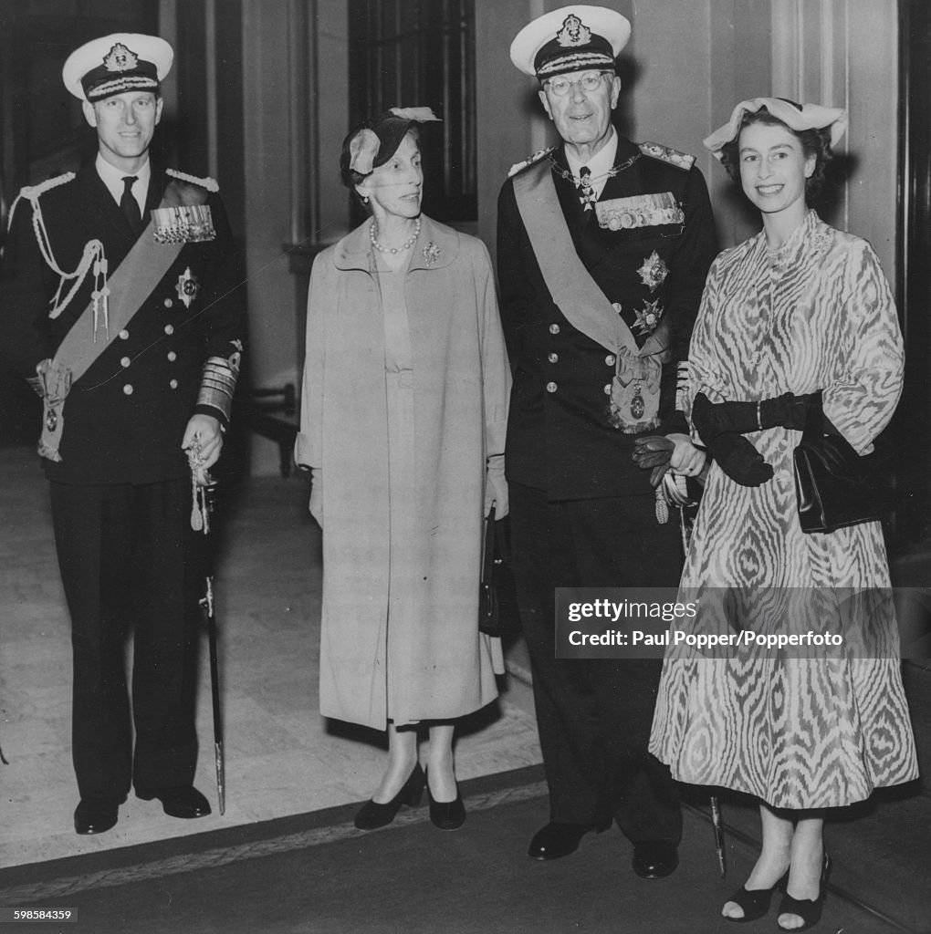 Queen Elizabeth II With King Of Sweden