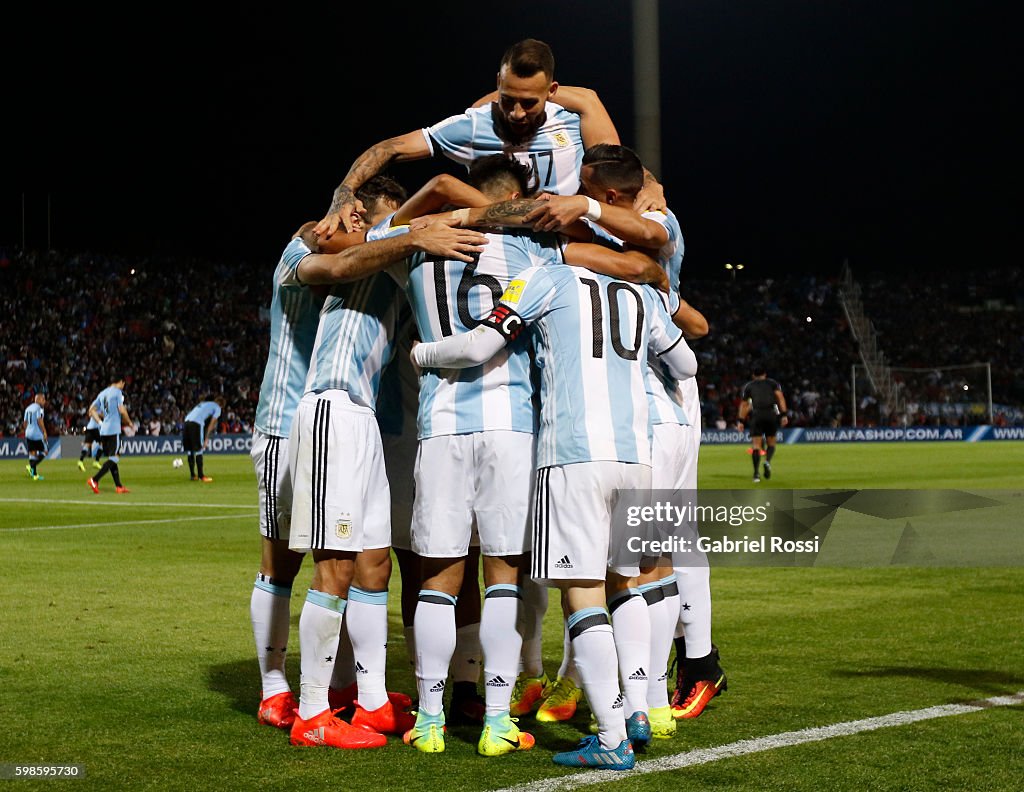 Argentina v Uruguay - FIFA 2018 World Cup Qualifiers