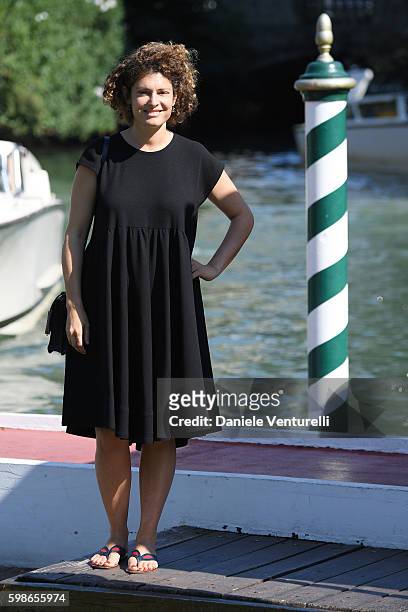Ginevra Elkann arrives at Lido during the 73rd Venice Film Festival on September 2, 2016 in Venice, Italy.