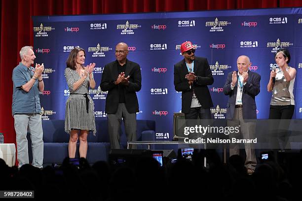 Rene Auberjonois, Terry Farrell, Michael Dorn, Cirroc Lofton, Armin Shimerman and Nana Visitor speak on stage at "The Star Trek: Deep Space Nine:...