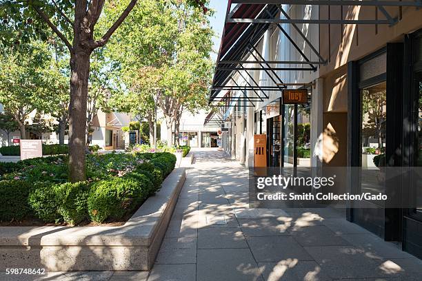 Stanford Mall, Palo Alto CA 2023 