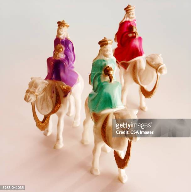 three wise men figurines - christmas crown stock pictures, royalty-free photos & images