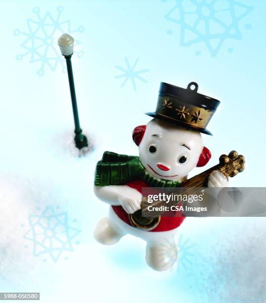 Snowmen Playing Instruments 623 Musical Snowman Stock Photos, High-Res Pictures, and Images - Getty ...