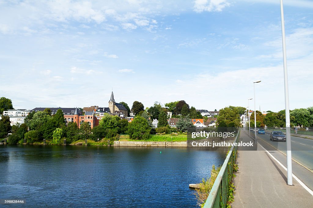 Auf Brücke über das Ruhrgebiet in Essen Kettwig