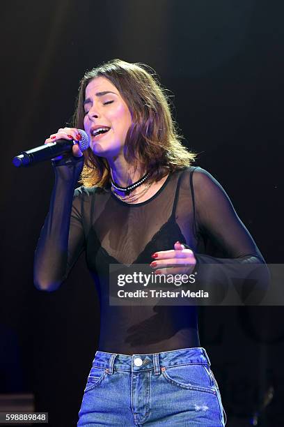 Singer Lena Meyer-Landrut performs at the 'Glossycon' on September 3, 2016 in Berlin, Germany.