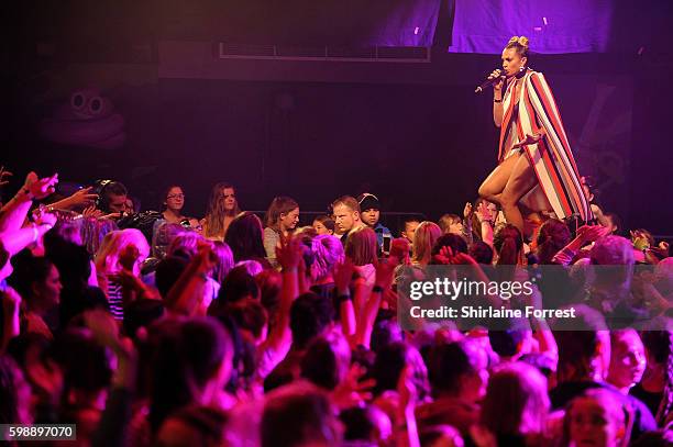 Alesha Dixon performs on stage during the first UK Nickelodeon SLIMEFEST at the Empress Ballroom on September 3, 2016 in Blackpool, England.