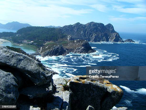 perspective of cies islands - atlantic islands stock-fotos und bilder