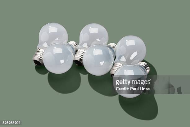 lightbulbs - linse photos et images de collection
