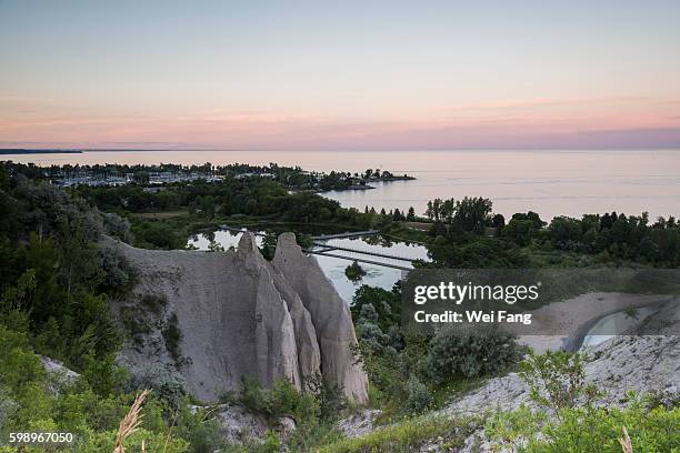 scarborough bluffs - lake ontario stock pictures, royalty-free photos & images