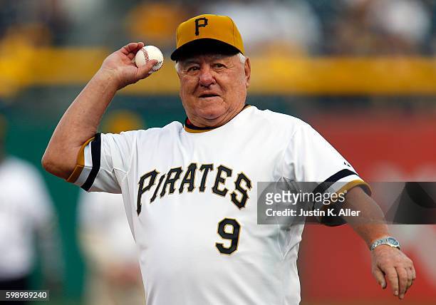 Bill Mazeroski throws out the first pitch honoring the 1971 World Champion Pittsburgh Pirates before the game against the Milwaukee Brewers at PNC...