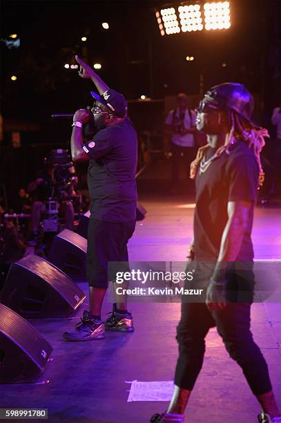 Country Rappers Wayne 174 Rappers Freeway Stock Photos, High-Res Pictures, and Images - Getty ...