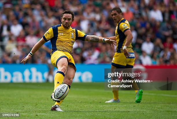 Ryan Lamb of Worcester Warriors during the Aviva Premiership match between Saracens and Worcester Warriors at Twickenham Stadium on September 3, 2016...