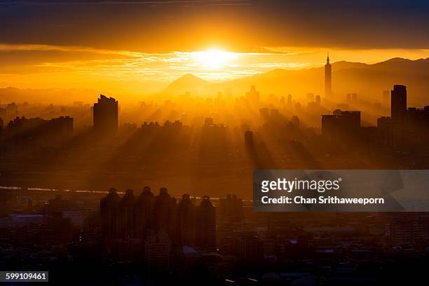 view of taipei city during sunrise - cityscape sunrise stock pictures, royalty-free photos & images