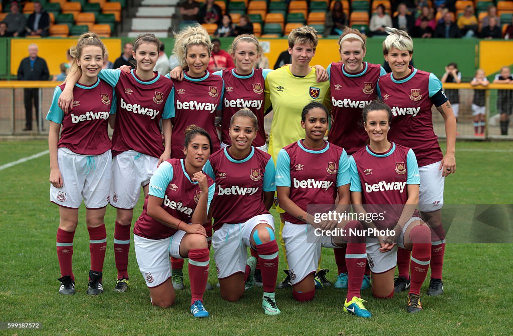 West Ham United v Tottenham Hotspur - Women's Premier League Cup