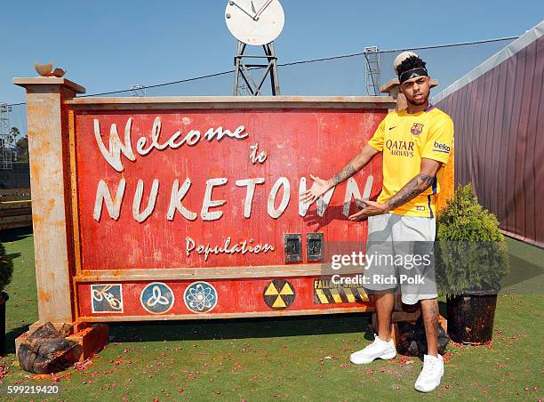 Player D'Angelo Russell attends The Ultimate Fan Experience, Call Of Duty XP 2016, presented by Activision, at The Forum on September 3, 2016 in...