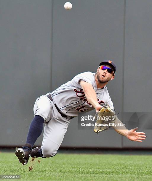 127 Tyler Collins Baseball Player Stock Photos, HighRes Pictures, and