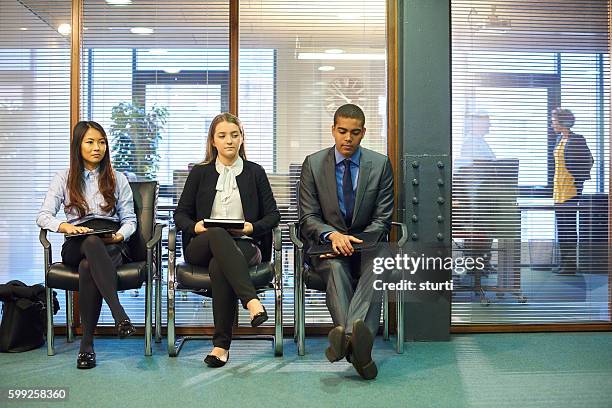 Interview Room Queue Job Interview Waiting Room Photos and Premium High Res Pictures - Getty ...