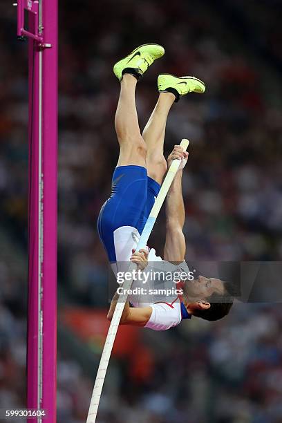 Stabhochsprung Pole Vault Olympiasieger olympic Champion Goldmedalist Gold Renaud Lavillenie FRA Athletics Leichtathletik Olympische Sommerspiele in...