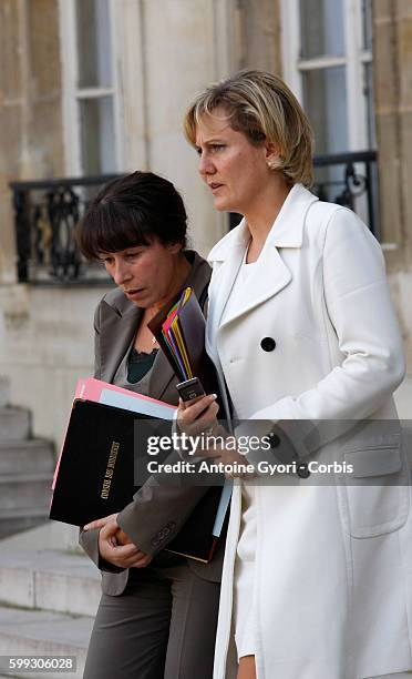 Extraordinary Cabinet meeting at the Elysee palace in Paris. Fadela Amara and Nadine Morano