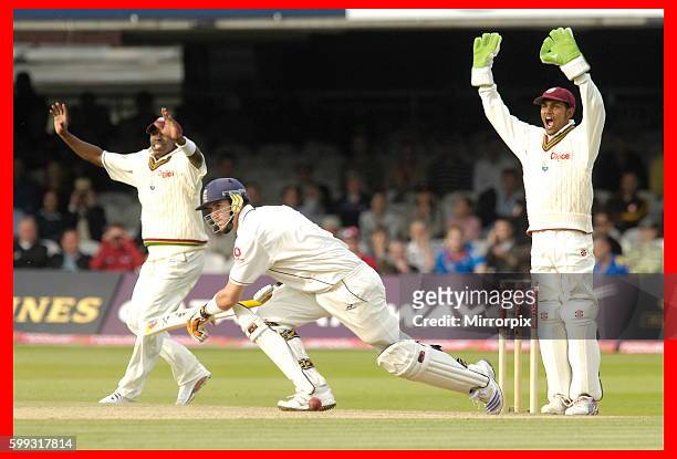 1st NPOWER TEST MATCH England v West Indies 20th May 2007 Pic: Alan Walter Kevin Pietersen loses his wicket lbw to Christopher Gayle