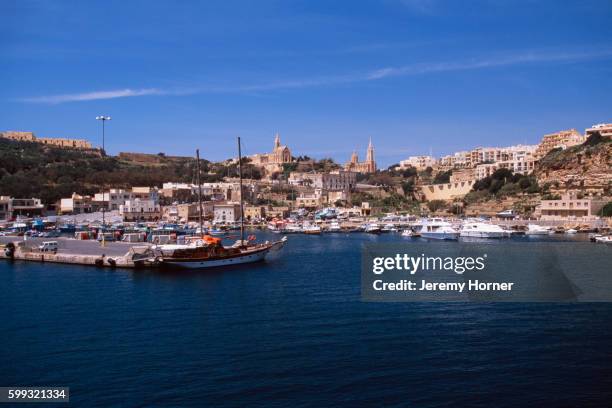 mgarr harbor - mgarr harbour stock pictures, royalty-free photos & images