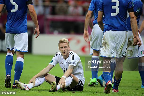 Konnte nicht mehr zusehen Marco Reus Deutschland Halbfinale semifinal Deutschland Italien Germany Italy 1:2 Fussball EM UEFA Euro Europameisterschaft...