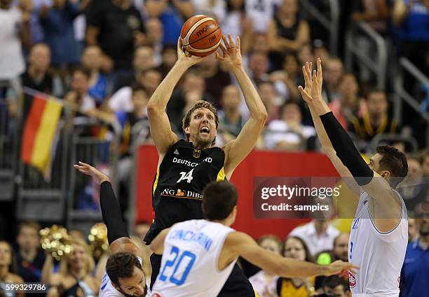 Dirk Nowitzki , Andrea Cinciarini , Euro Basket 2015 : Italy - Germany