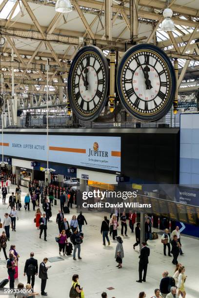 Waterloo Clock Platform 214 Waterloo Clock Stock Photos, High-Res Pictures, and Images - Getty ...