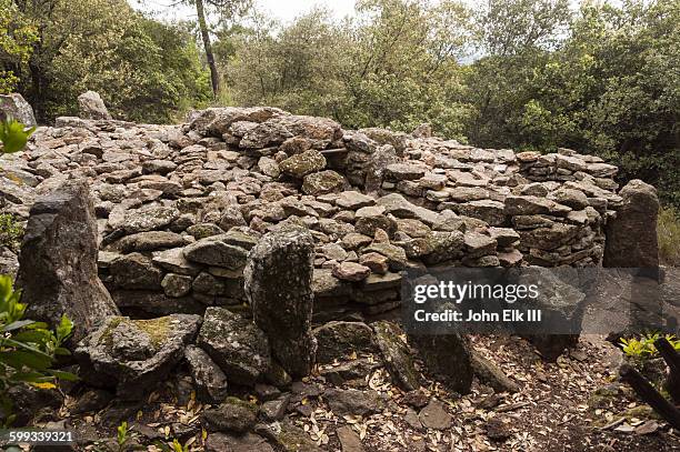 palliers dolmen - gard fotografías e imágenes de stock