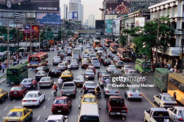 traffic jam in siam square - traffic jam billboard stock pictures, royalty-free photos & images