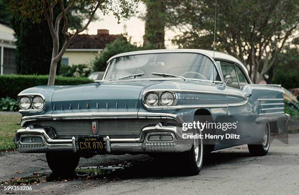 old blue oldsmobile - oldsmobile photos stock pictures, royalty-free photos & images