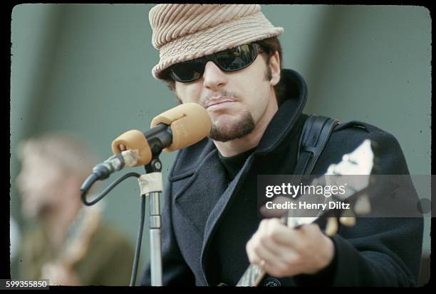Johnny Rivers Concert 698 Johnny Rivers Photos & High Res Pictures - Getty Images